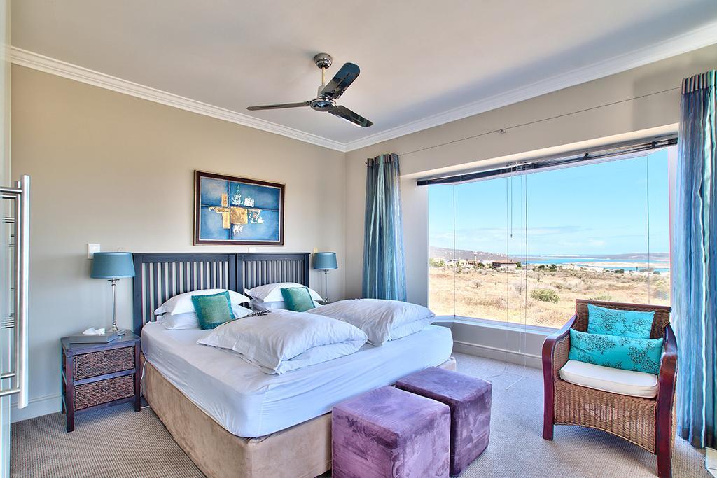 At The Rocks Guesthouse Langebaan Exterior foto